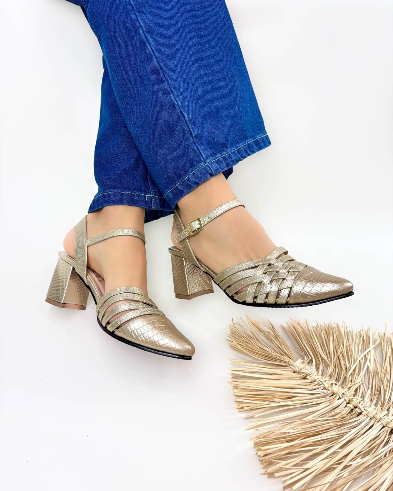 Tacon Dorado Canasta