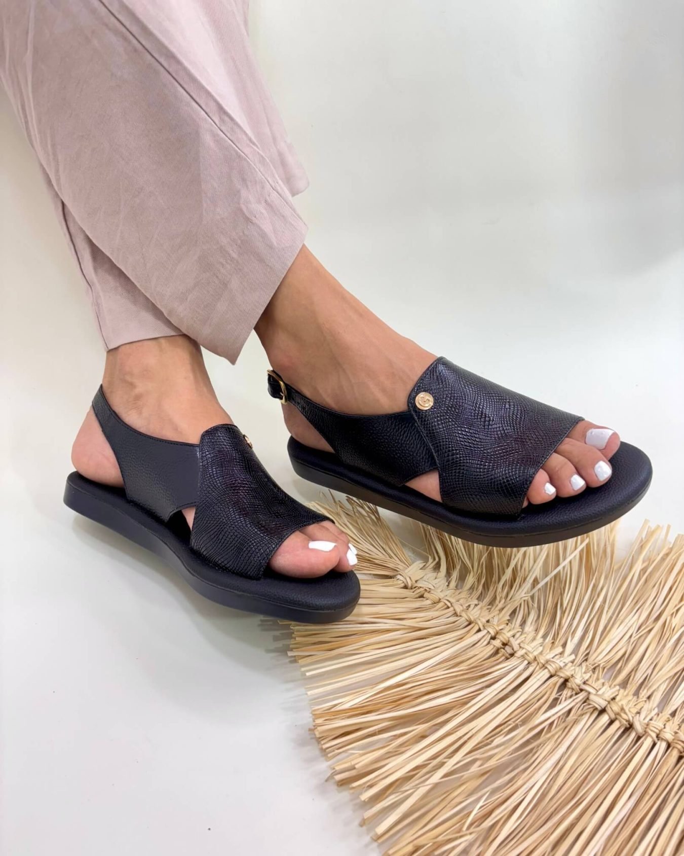 Sandalia Oriana Negro