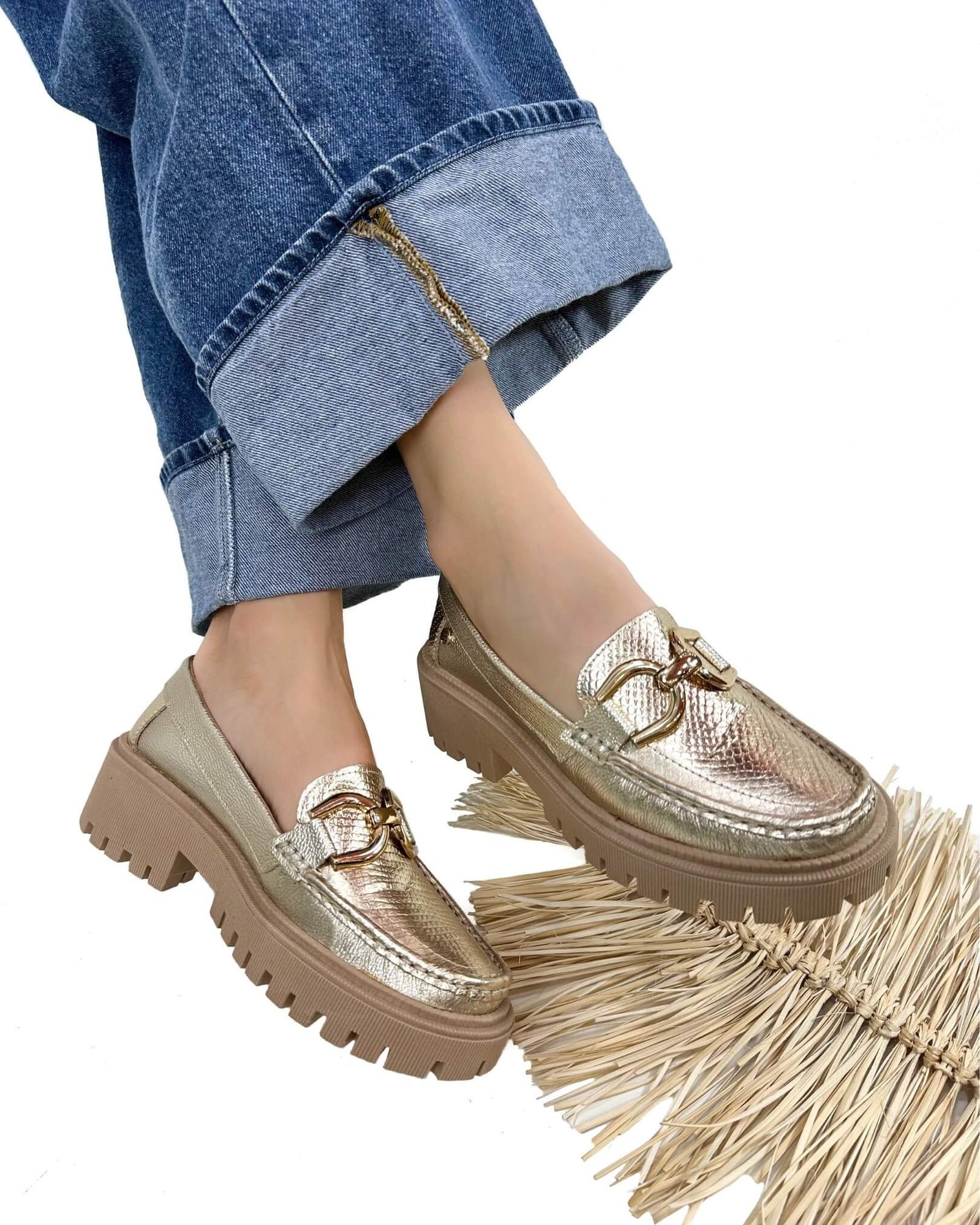 Mocasin Retro Dorado 206