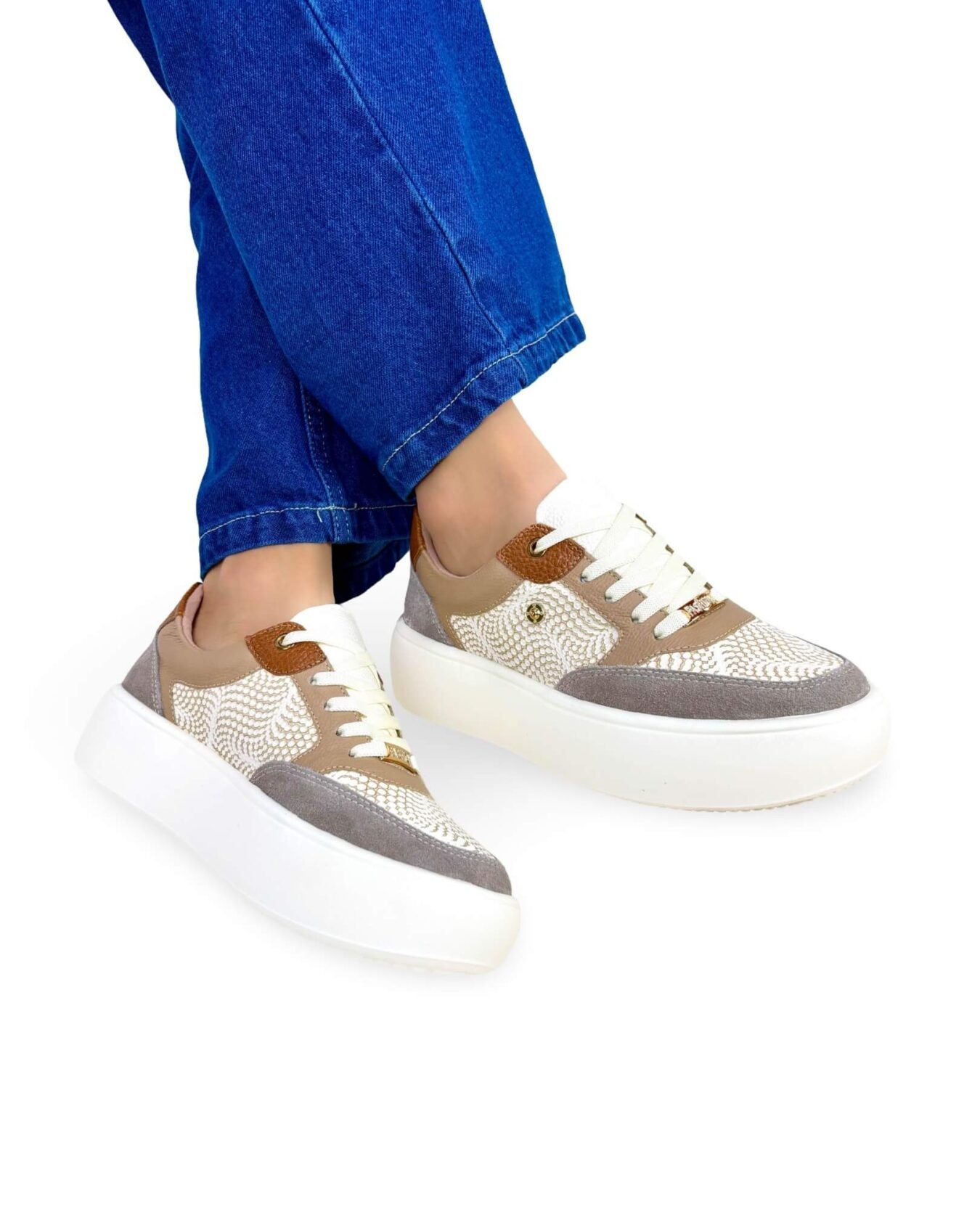 Deportivo Anastasia Arequipe x Miel x Champán