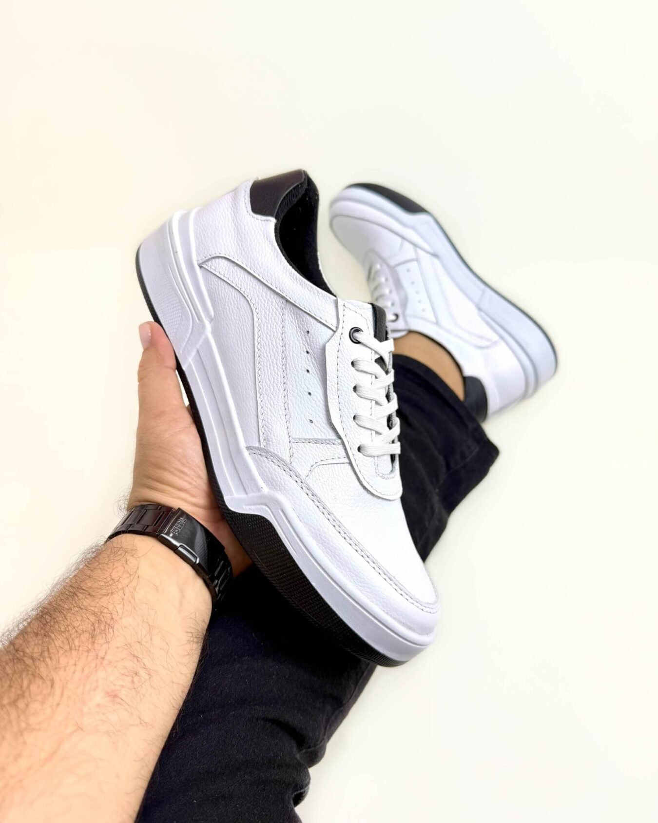 DEPORTIVO HOMBRE CAPRI BLANCO X NEGRO 3084