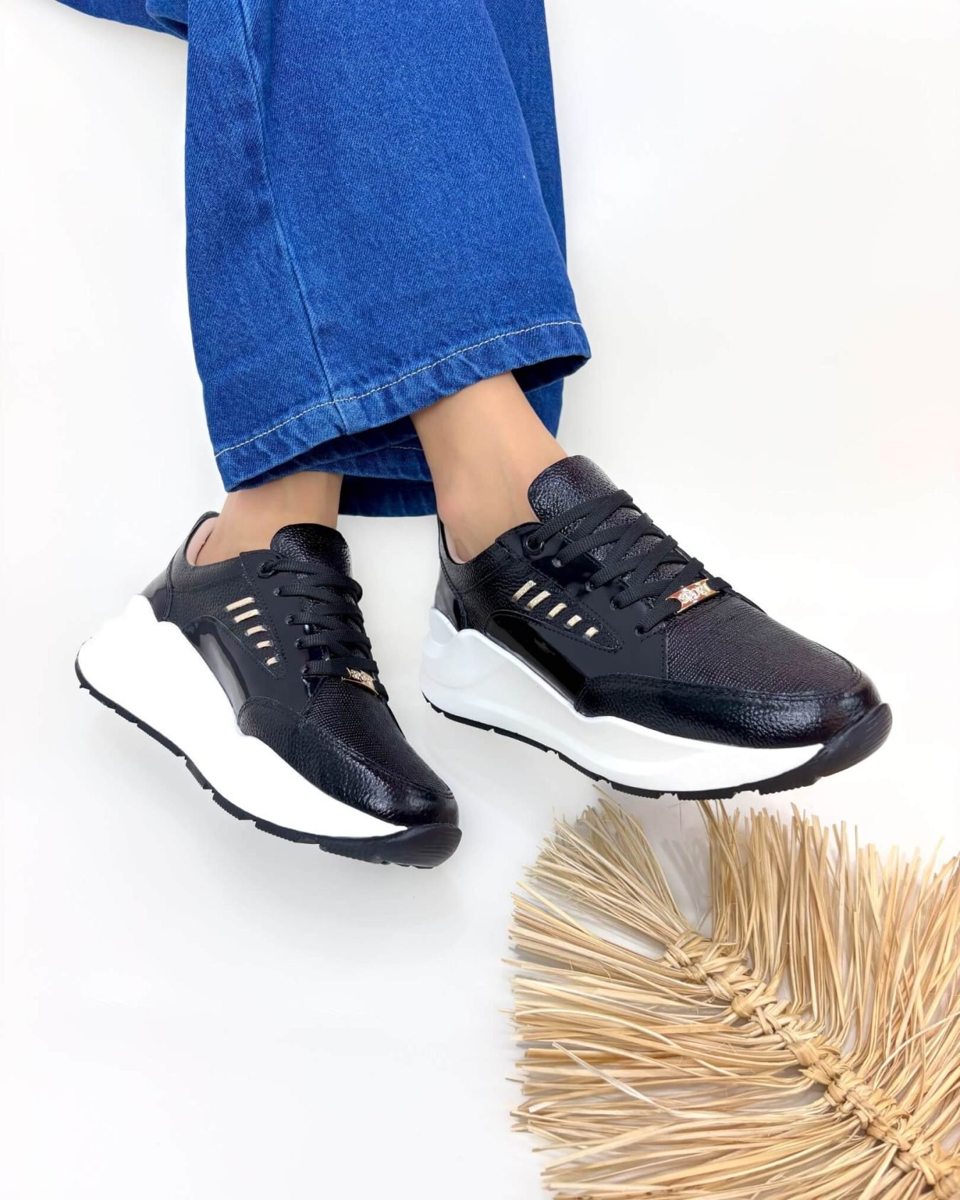 Deportivo Karen Negro Oro