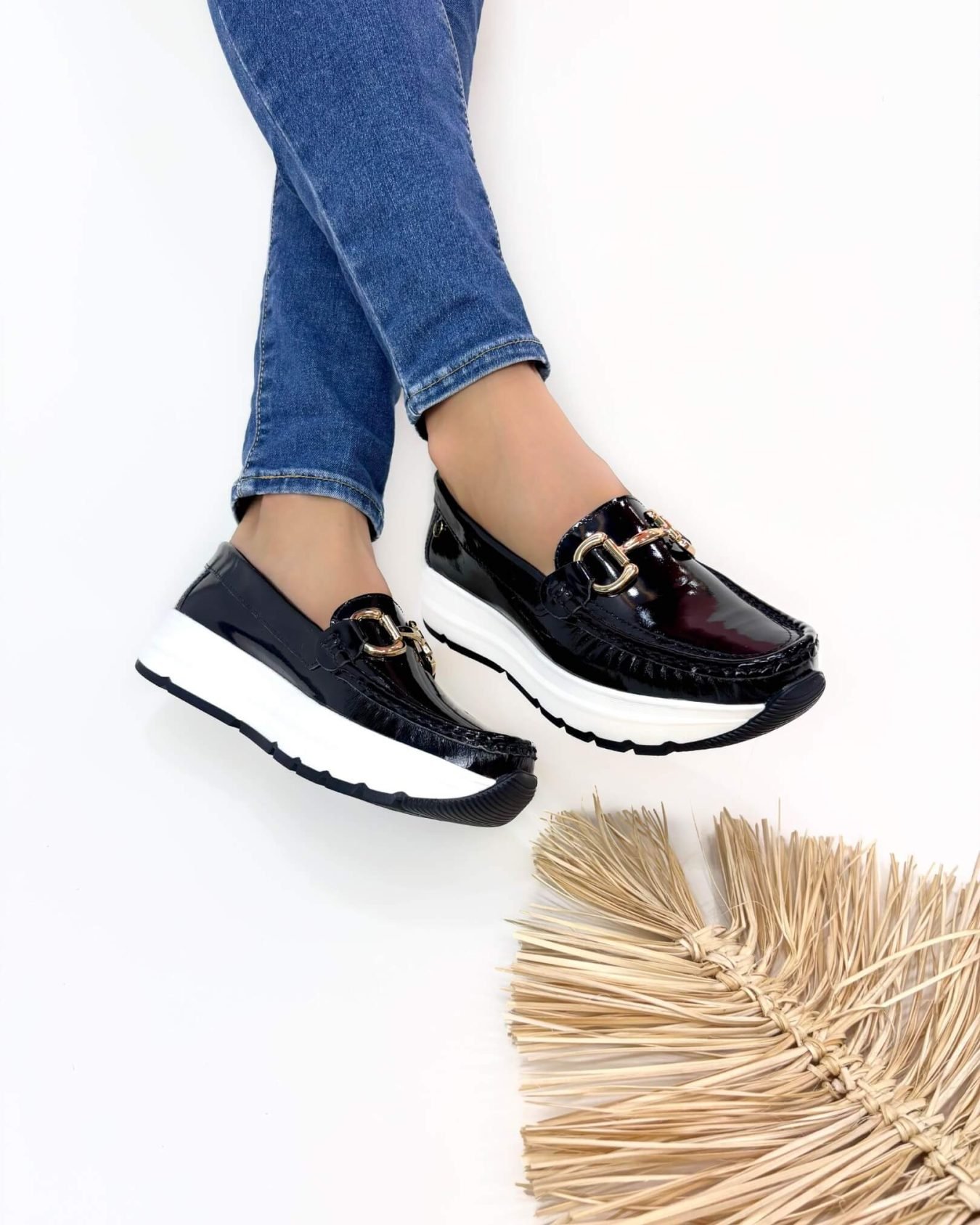 Mocasin Bianca Charol Negro