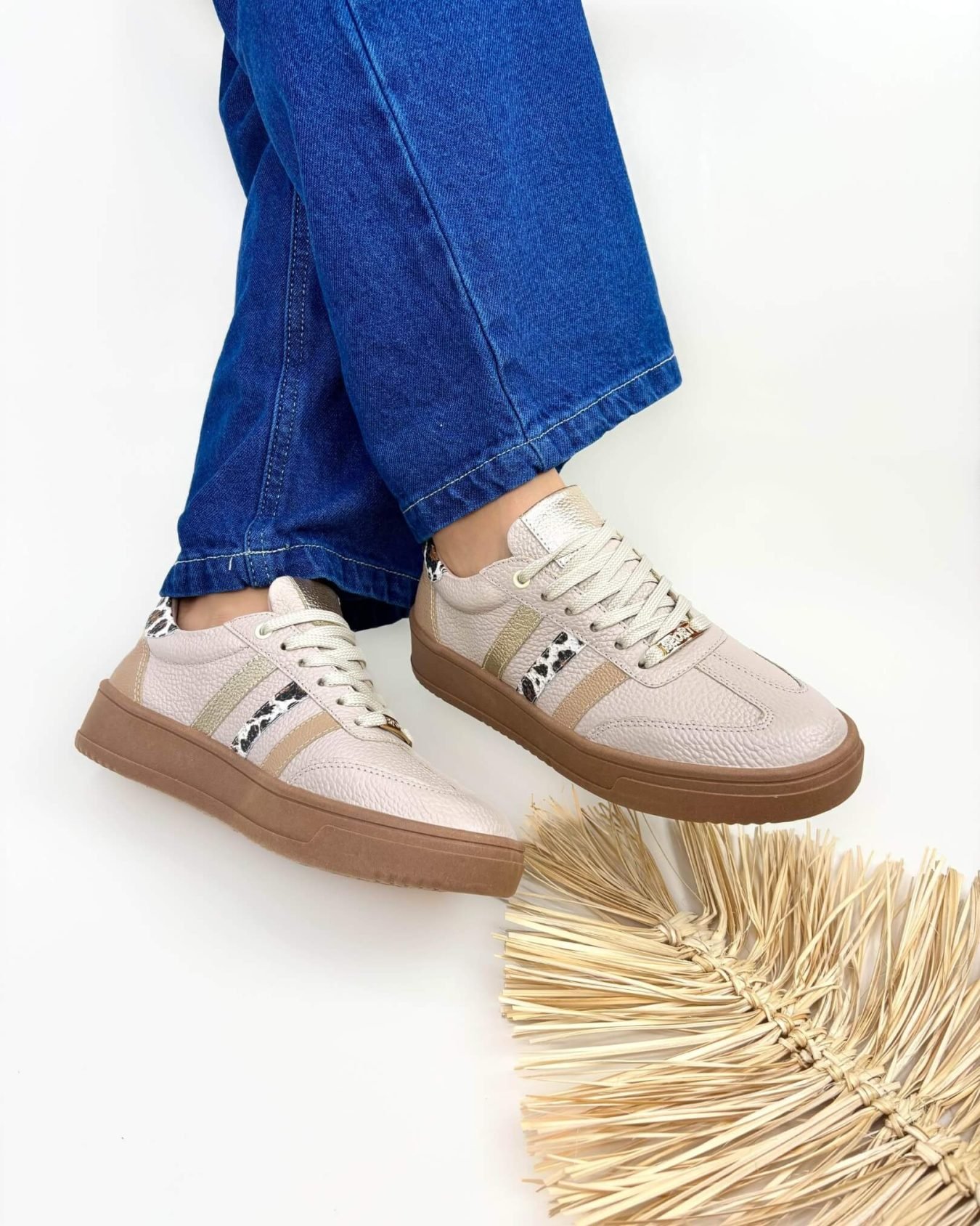 Deportivo Zoe Arena Print