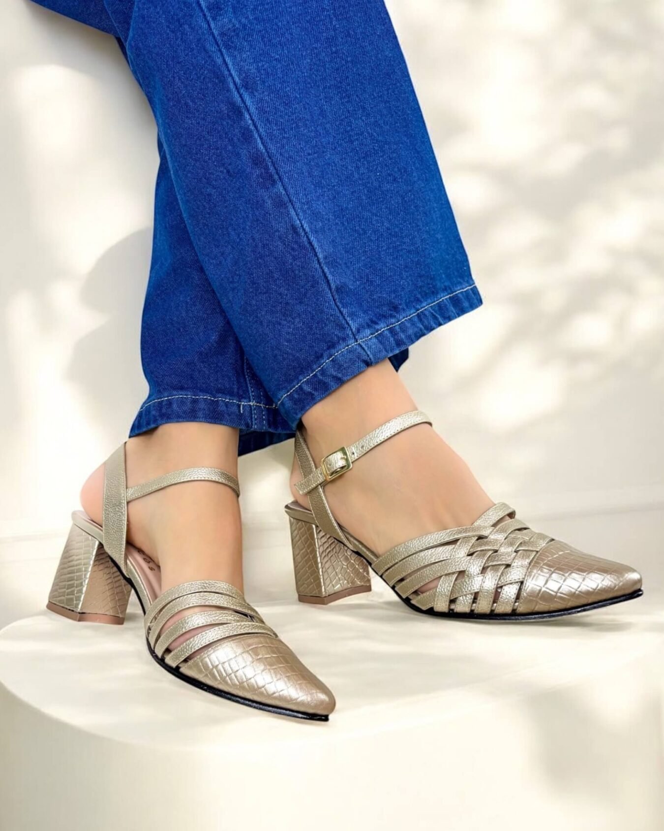 Tacon Dorado Canasta