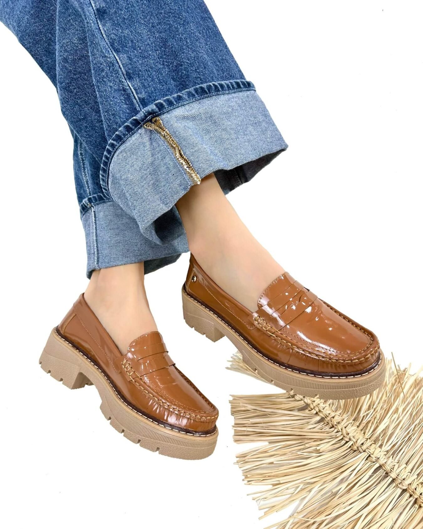 Mocasin Retro Charol Antifaz Miel