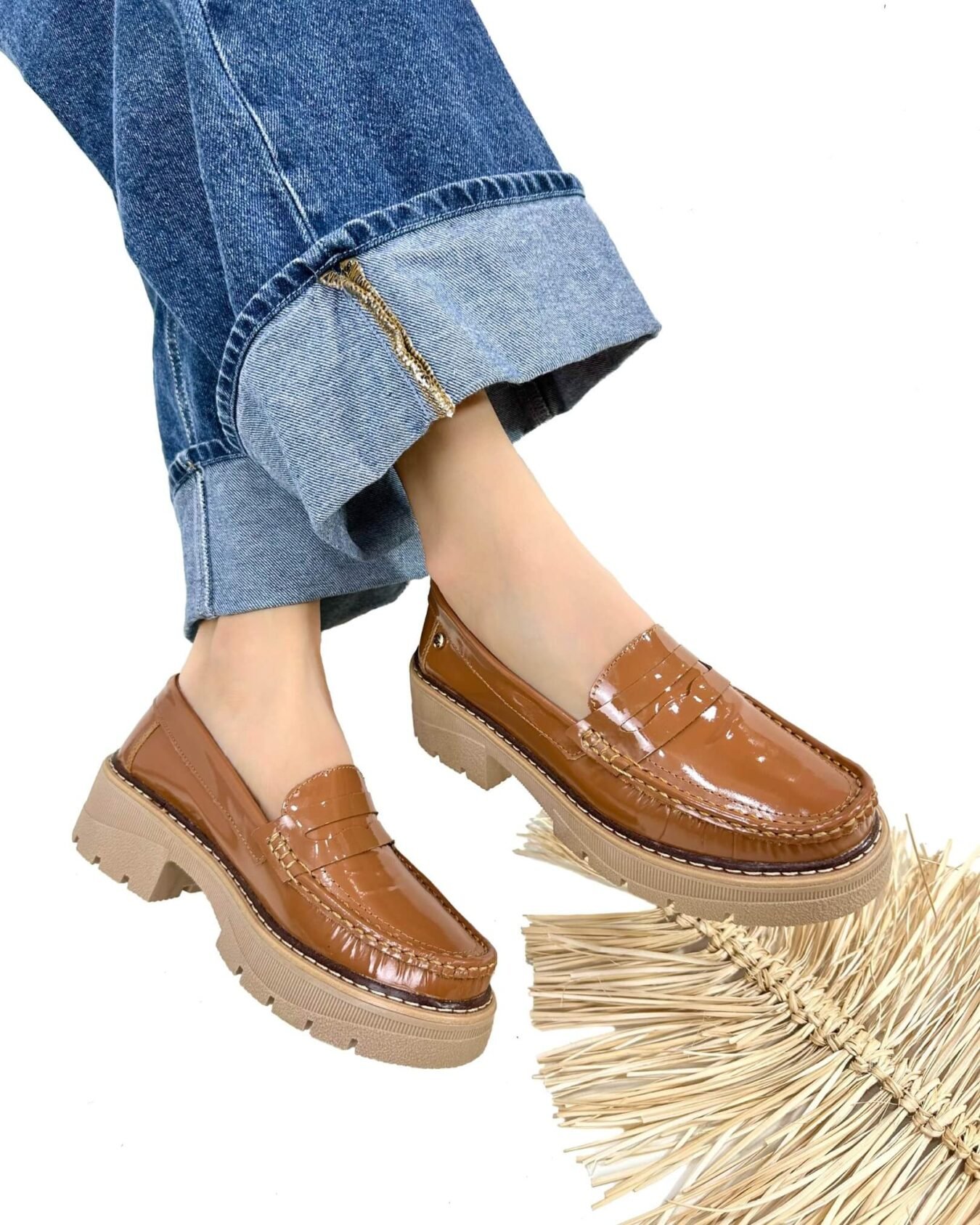 Mocasin Retro Charol Antifaz Miel