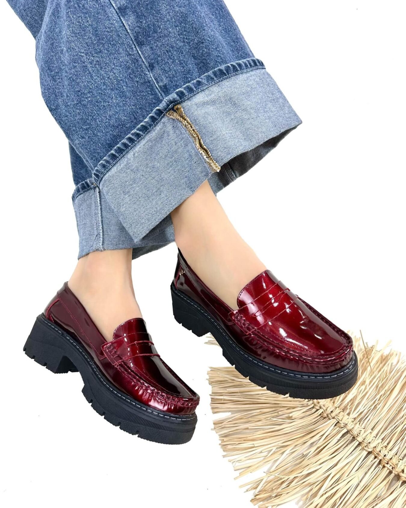 Mocasin Retro Charol Antifaz Vinotinto