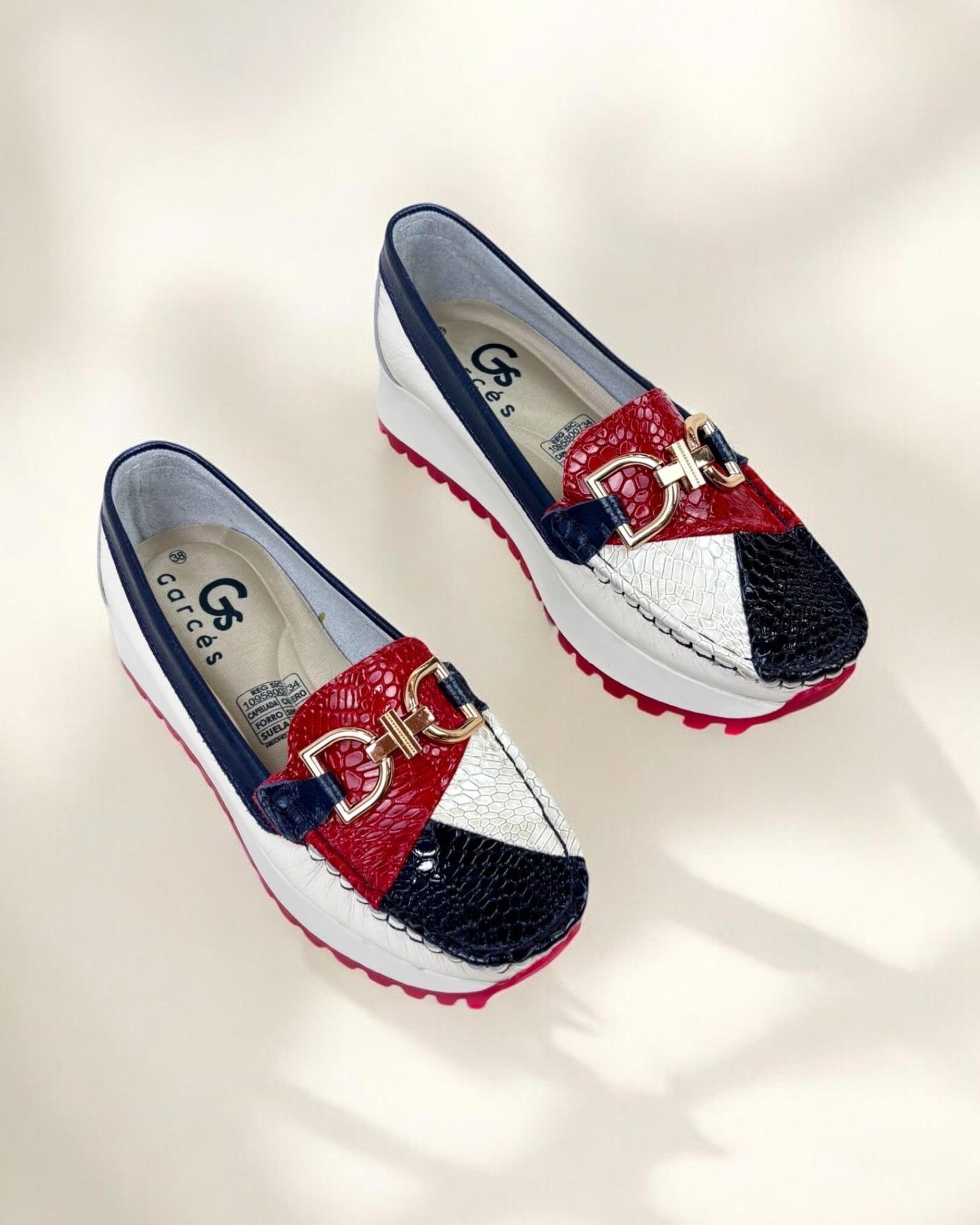 Mocasin London Beige Rojo Azul - Image 2