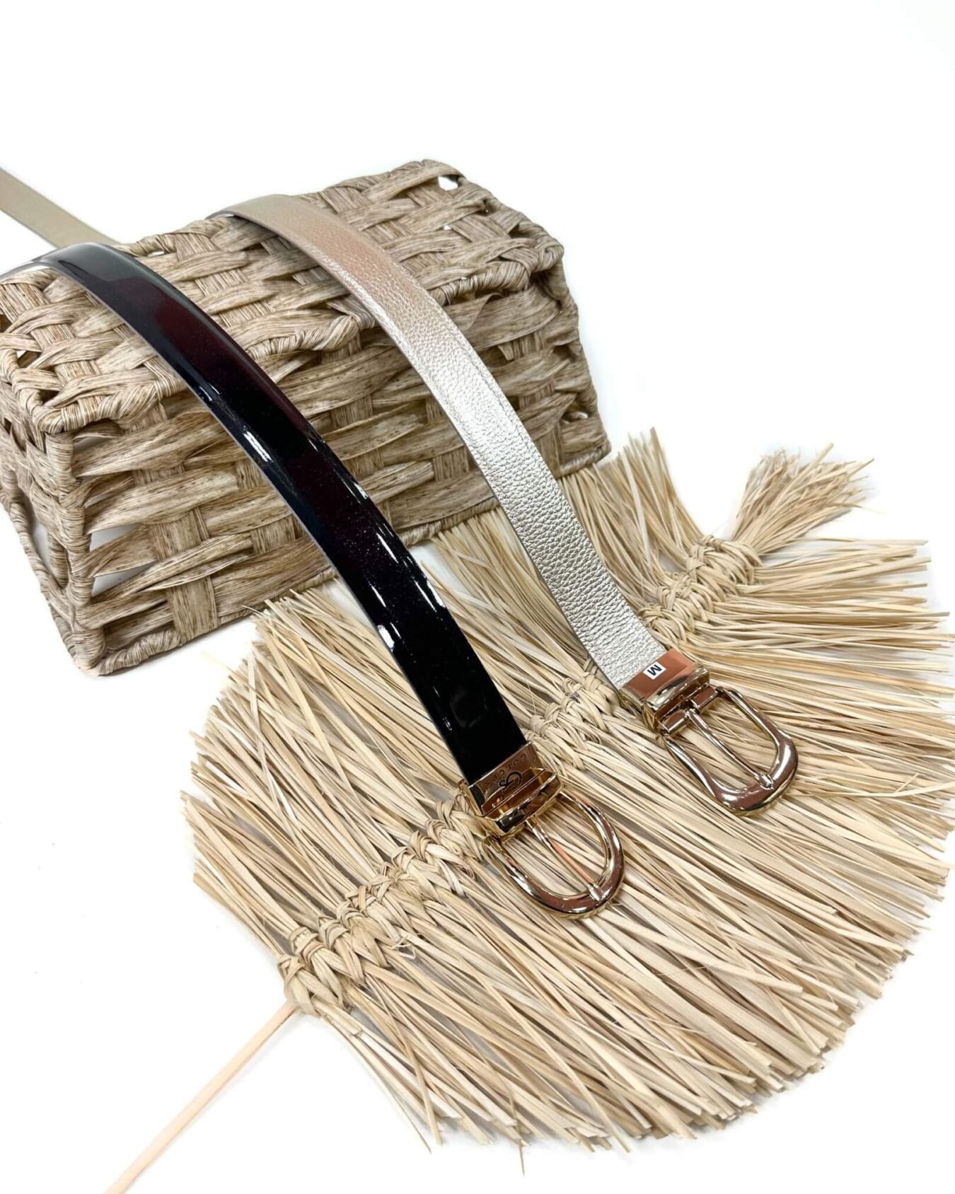 CORREA DAMA DOBLE FAZ NEGRO CHAROL DORADO