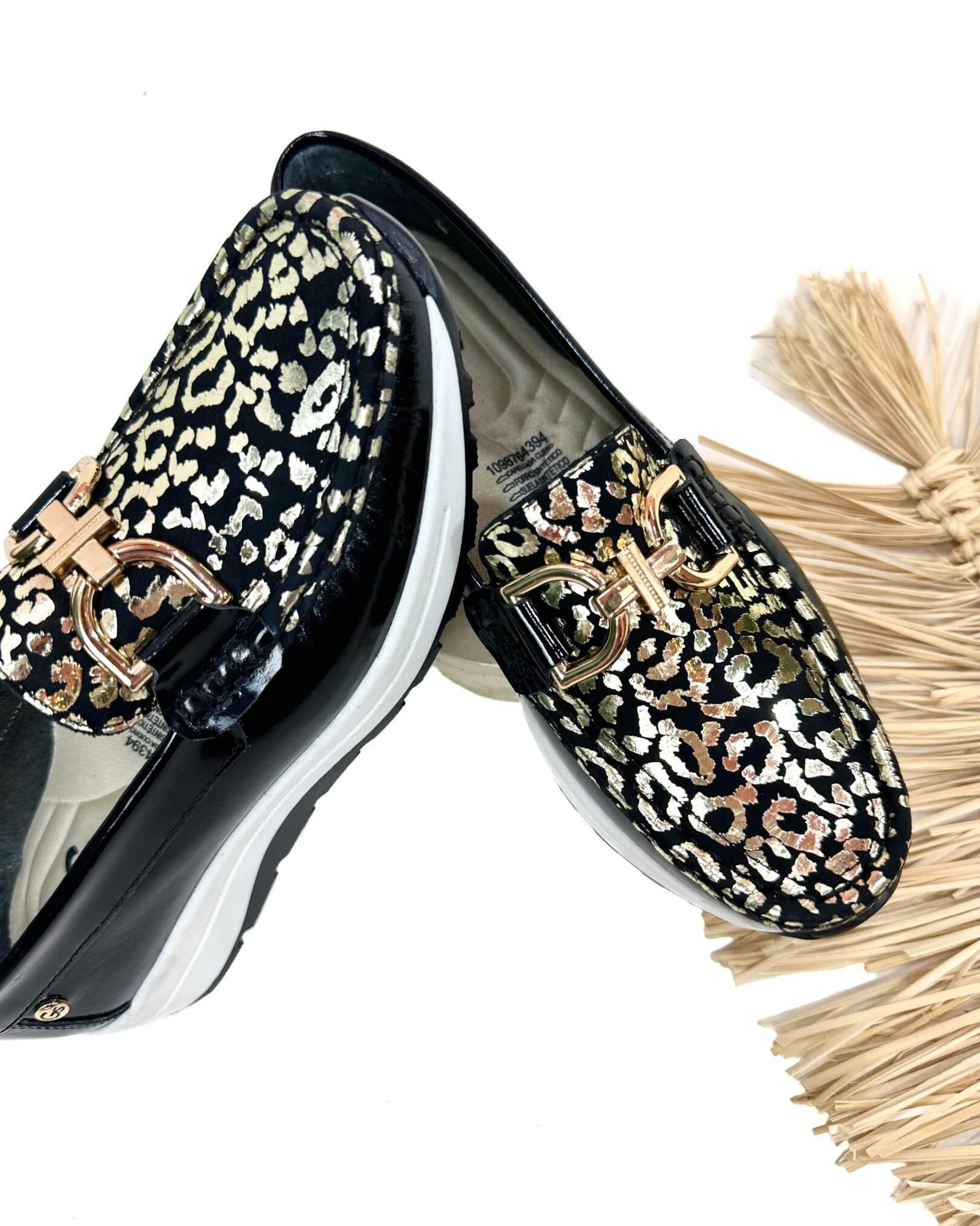 Mocasin Antonella Negro Charol Iris - Image 2