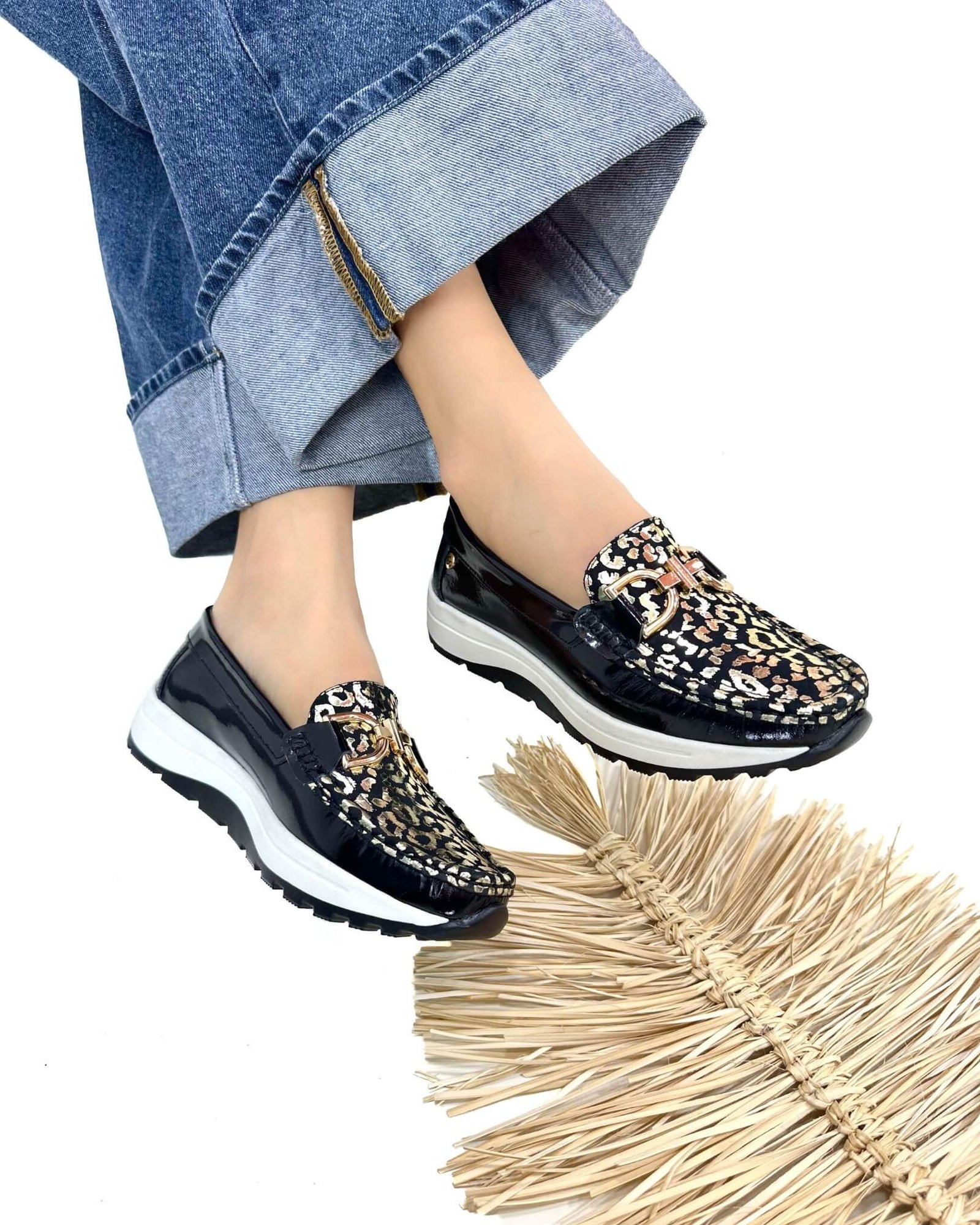 Mocasin Antonella Negro Charol Iris