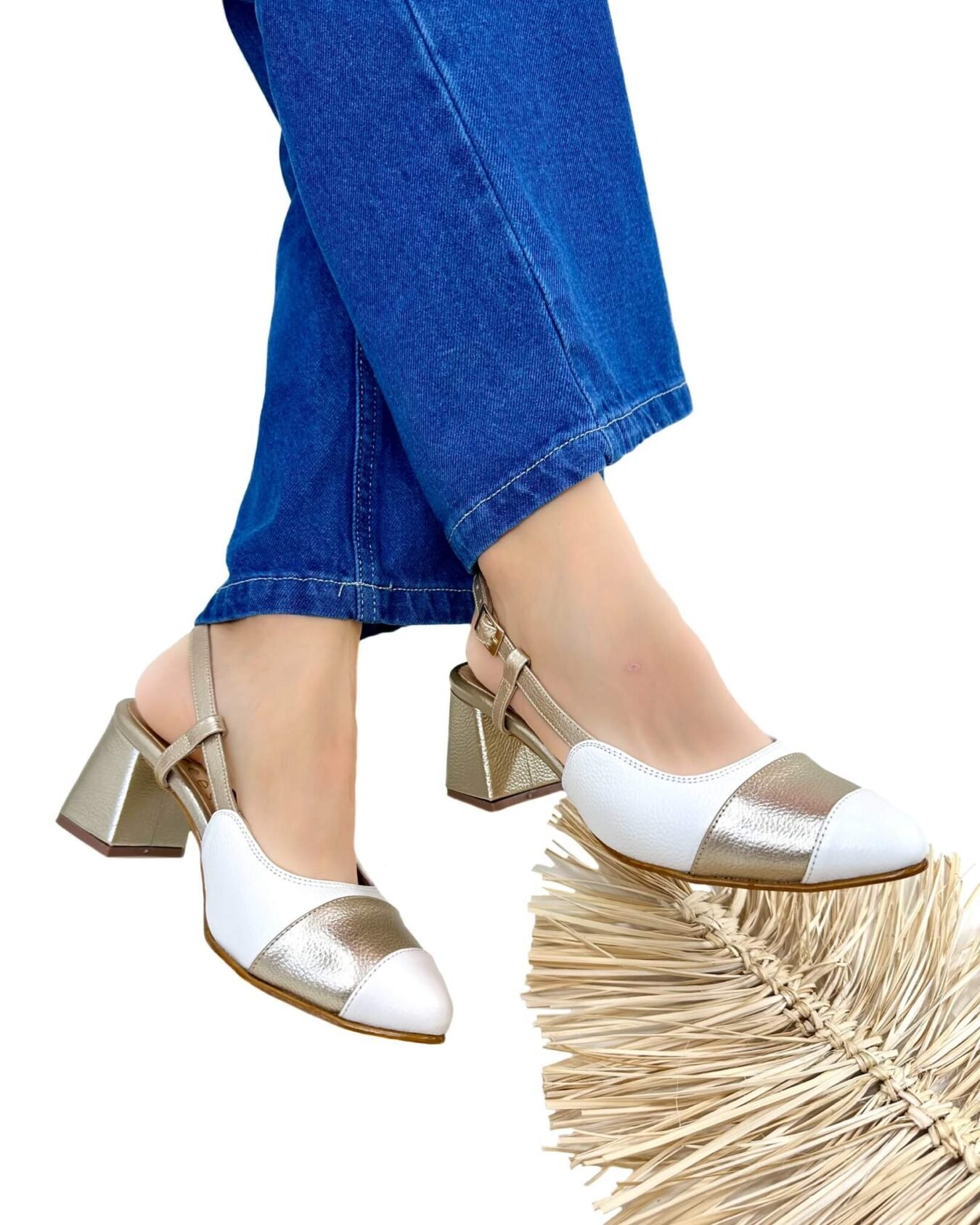 Tacón Gisel Dorado Talco