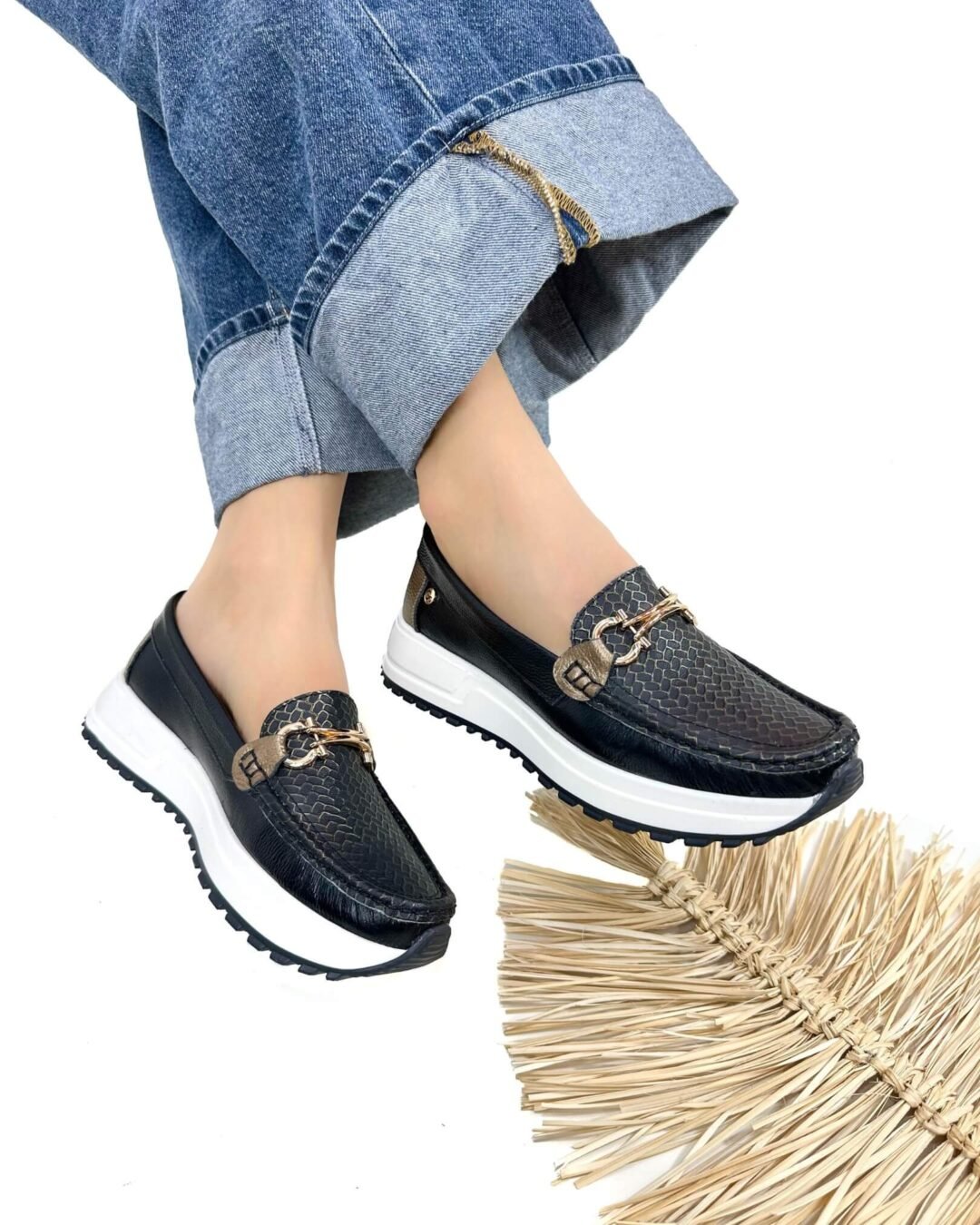 Mocasin Madona Negro Bronce