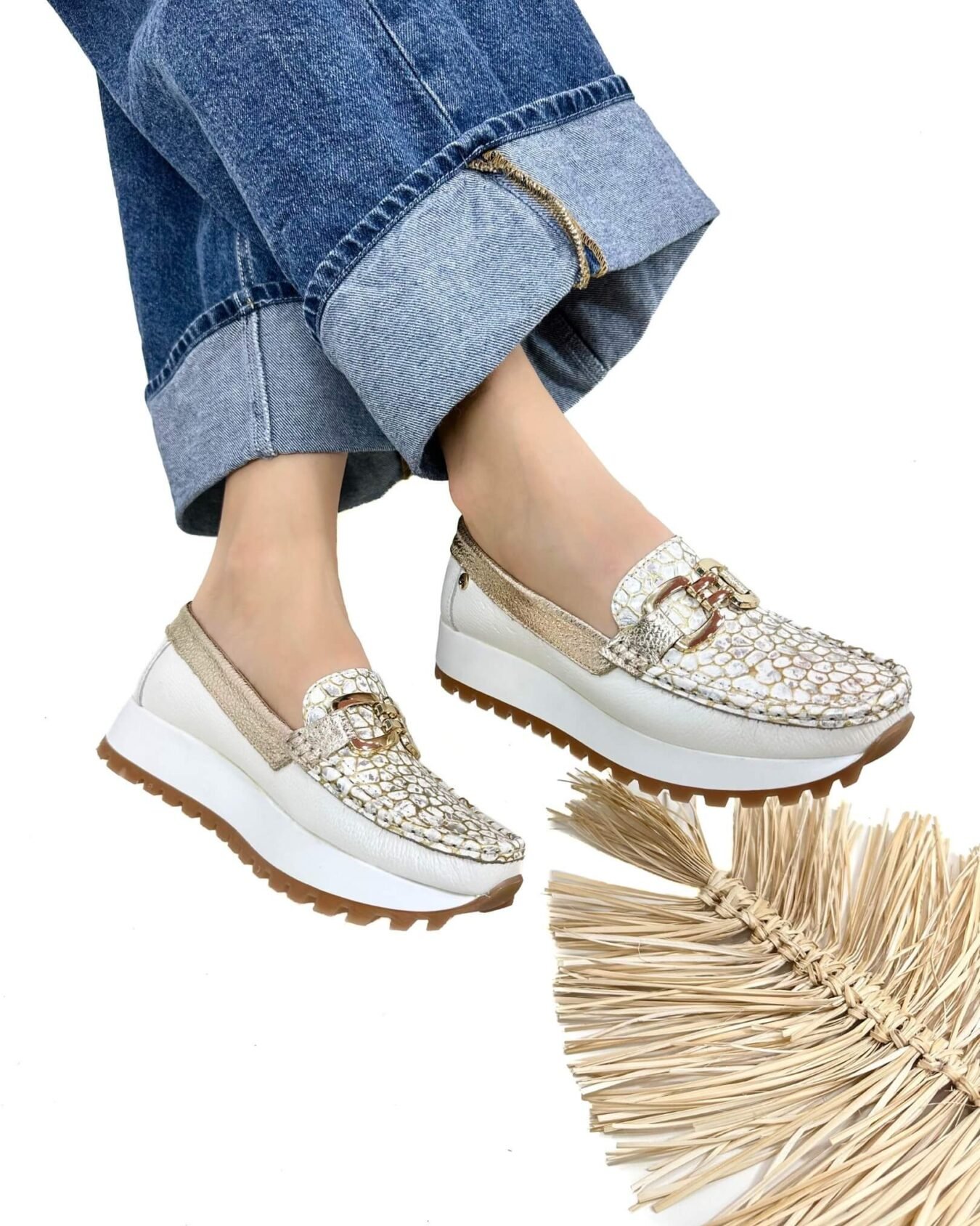 Mocasin Camila Talco Dorado