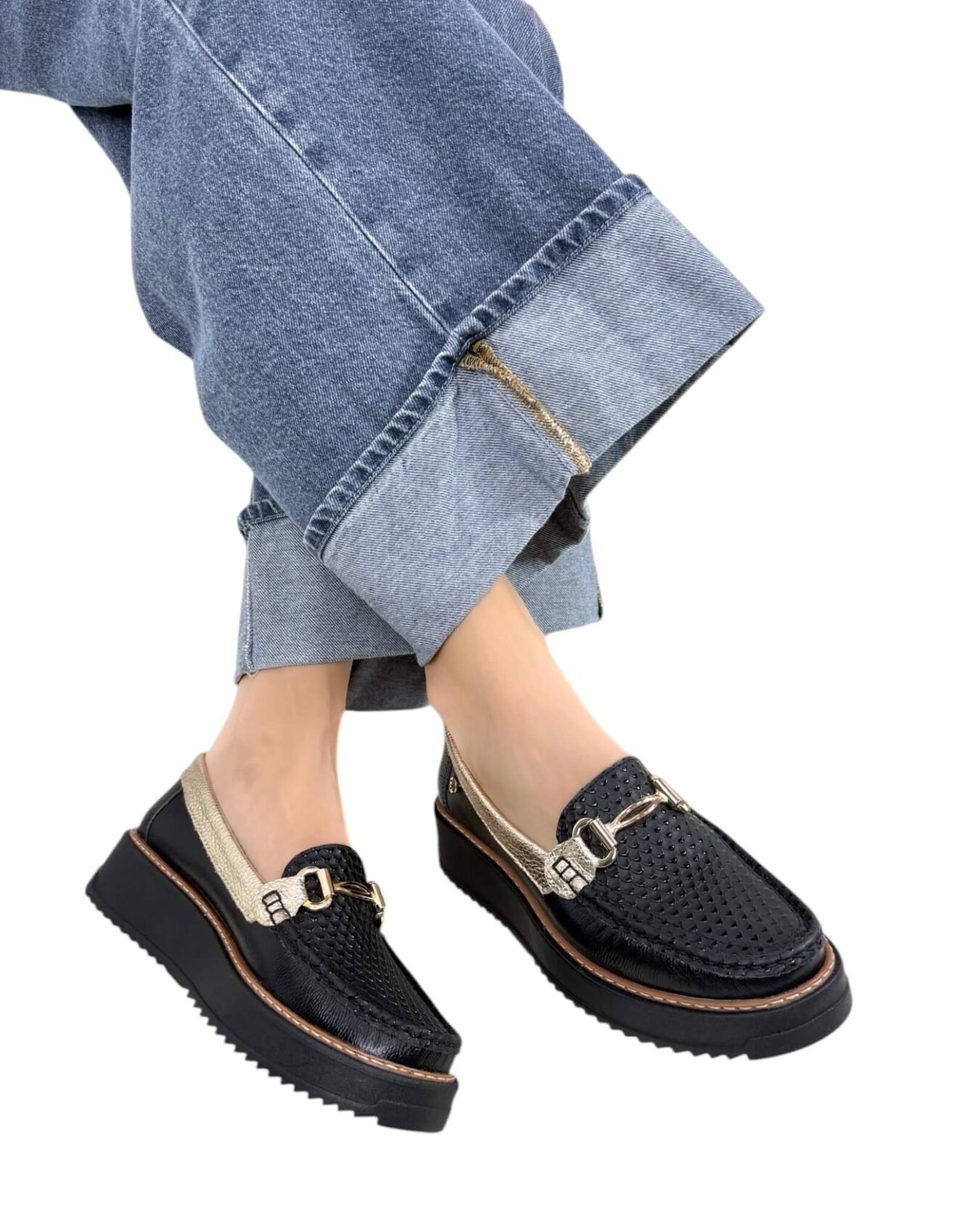 Mocasin Sara Negro x Oro